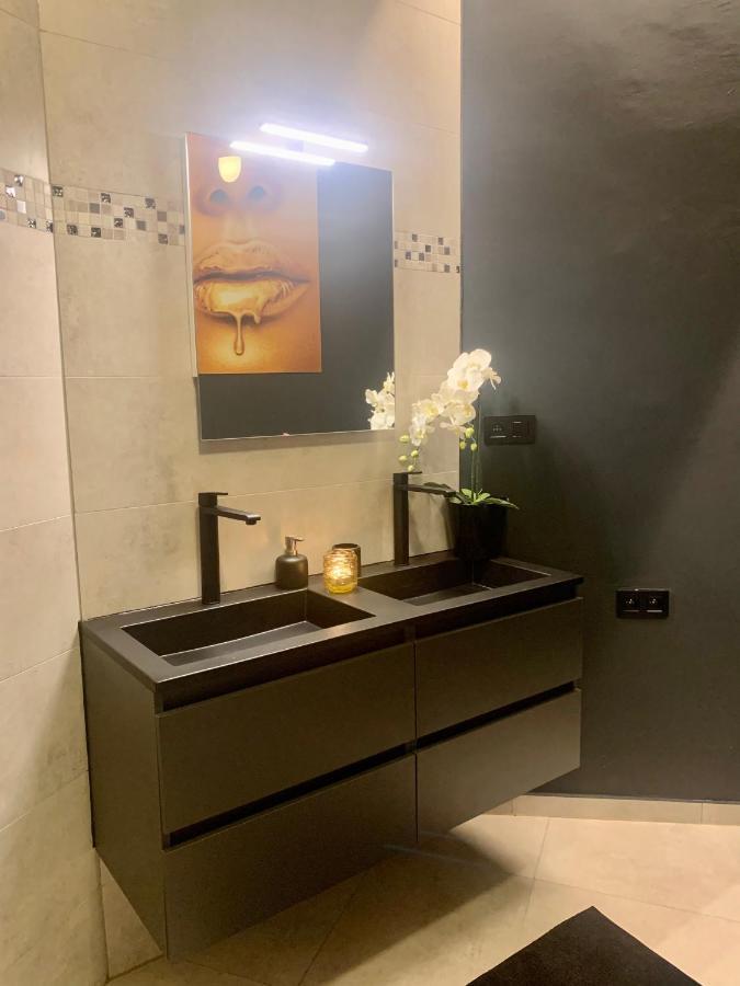 Sleep Inn - Black And Gold Loft Antwerp Cityview Eksteriør bilde